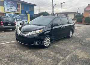 Toyota Sienna Limited 7 Passenger 2011 Black