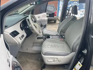 Toyota Sienna Limited 7 Passenger 2011 Black