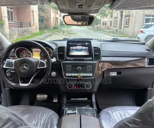 Mercedes-Benz GLE-Class 2016 Blue