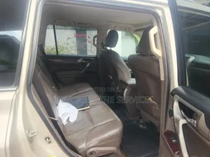 Lexus GX 460 2012 Gold