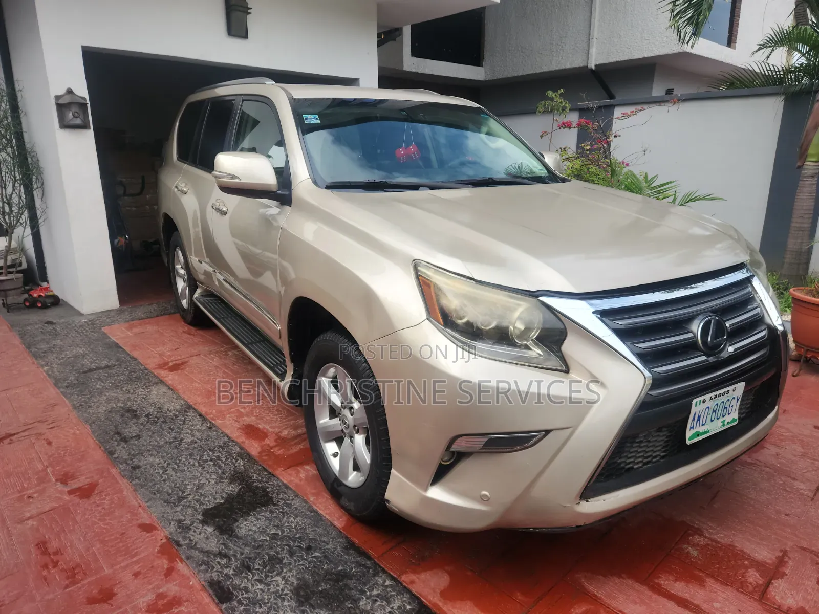 Lexus GX 460 2012 Gold