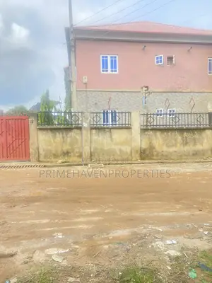 8bdrm Apartment in Kubwa for sale