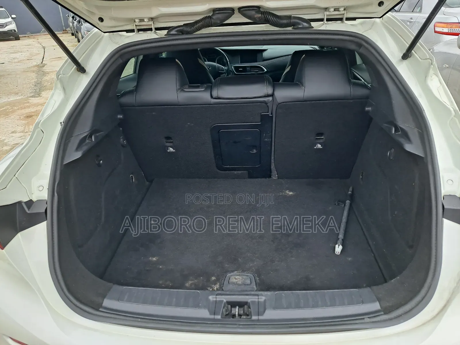 Infiniti Q30 2016 White