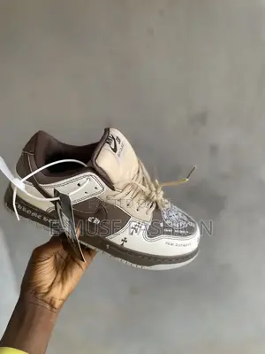 Unisex Sneakers