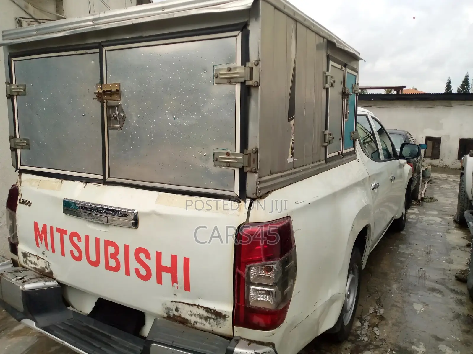 Mitsubishi L200 2019 White