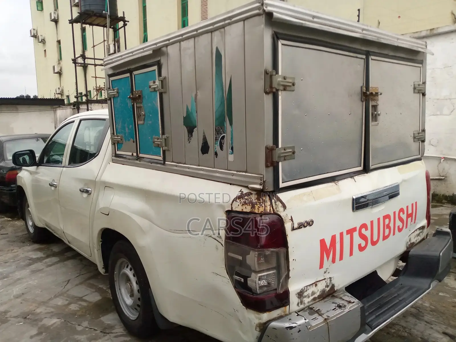 Mitsubishi L200 2019 White