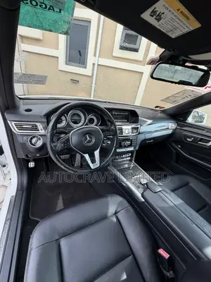 Mercedes-Benz E350 Base 4Matic Sedan AWD (3.5L 6cyl 7A) 2014 White