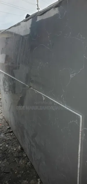 Grey Calakuta Quartz for Counter Top