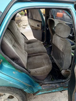 Nissan Sunny 1999 Green