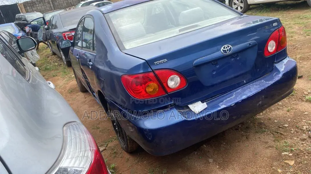 Toyota Corolla 2004 Blue