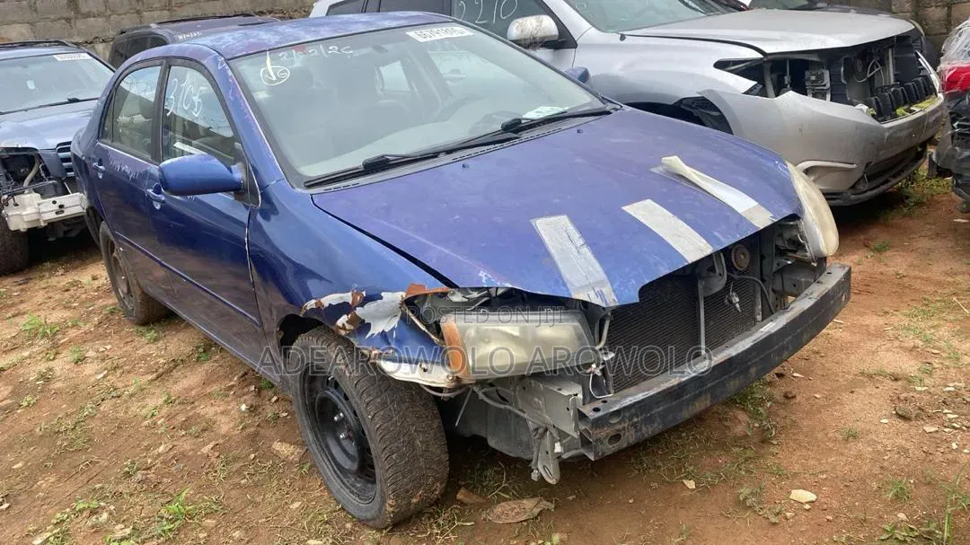 Toyota Corolla 2004 Blue