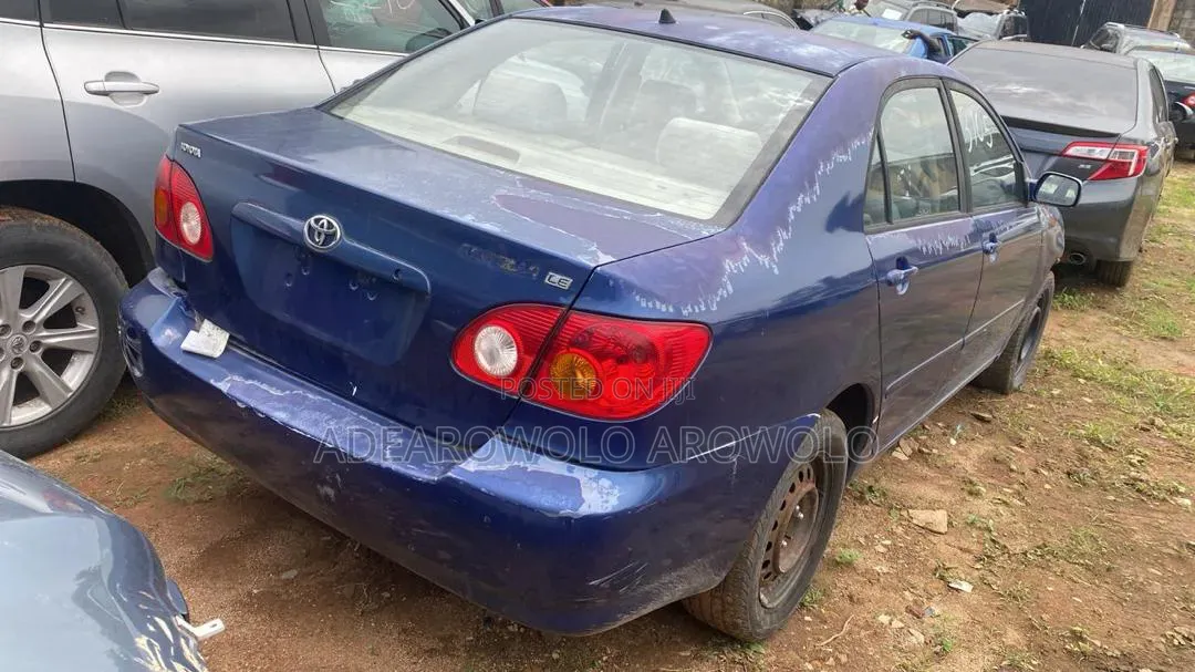 Toyota Corolla 2004 Blue