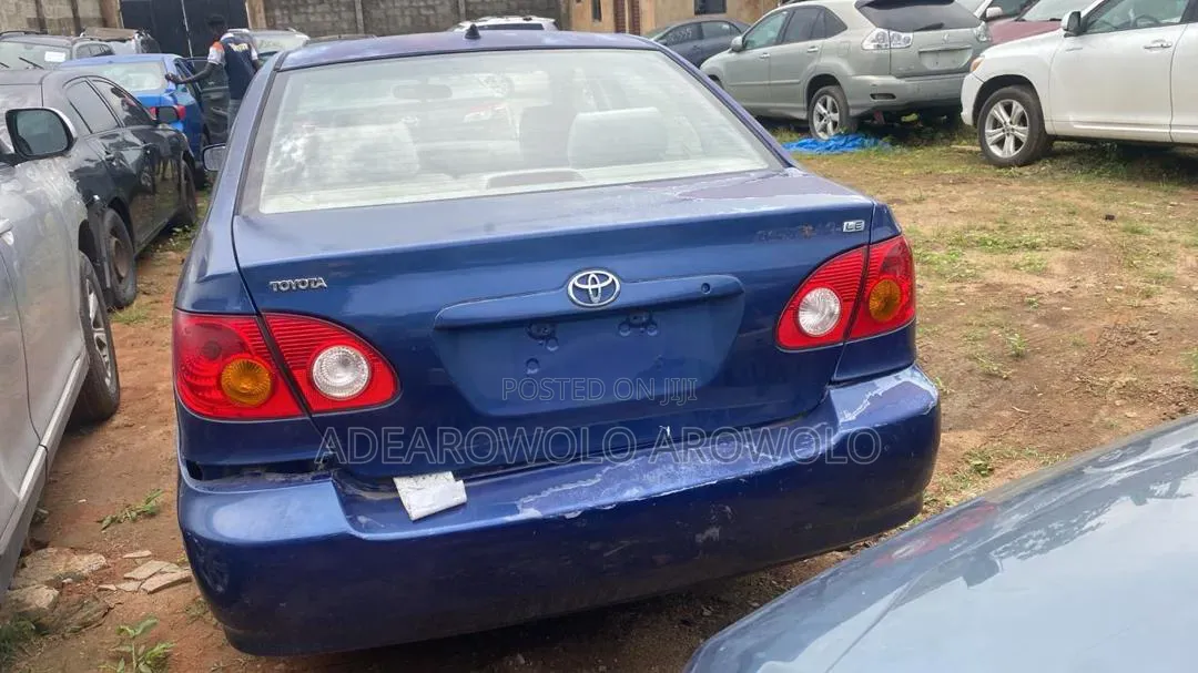 Toyota Corolla 2004 Blue