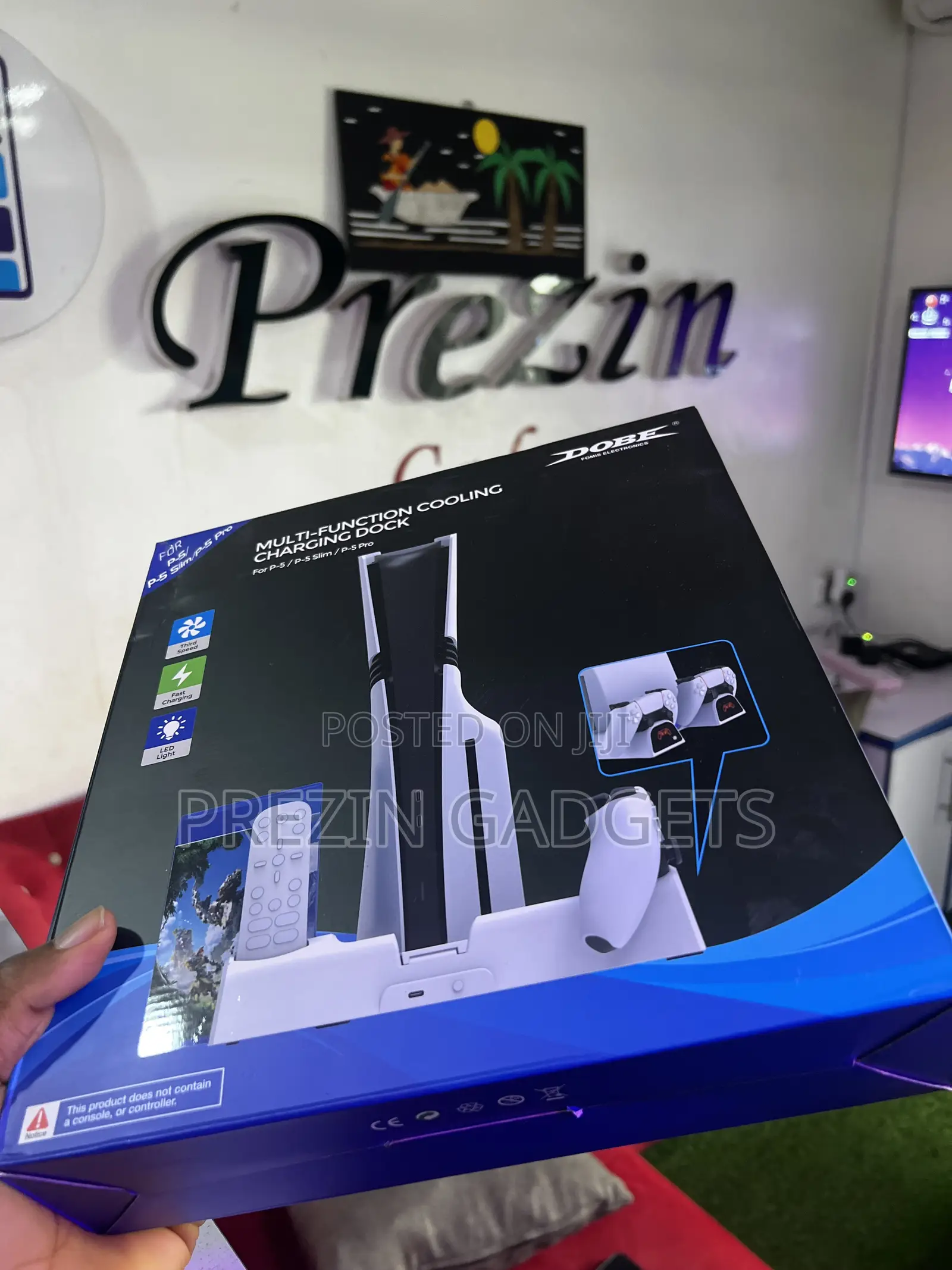 PlayStation 5 Multi-Function Cooling Dock
