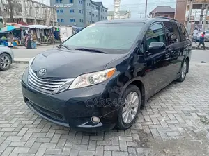 Toyota Sienna XLE 7 Passenger 2011 Black