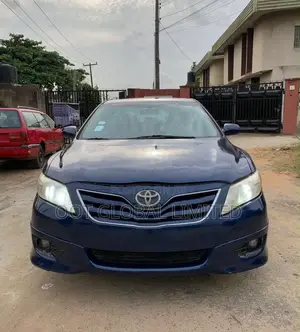Toyota Camry SE 4dr Sedan (2.5L 4cyl 6A) 2011 Blue