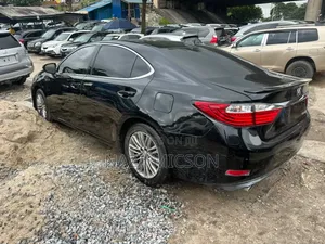 Lexus ES 2015 Black