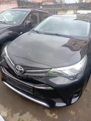 Toyota Avensis 2016 Black