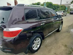 Toyota Highlander 2013 Brown