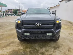 Toyota Tacoma 2025 Black