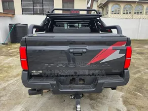 Toyota Tacoma 2025 Black