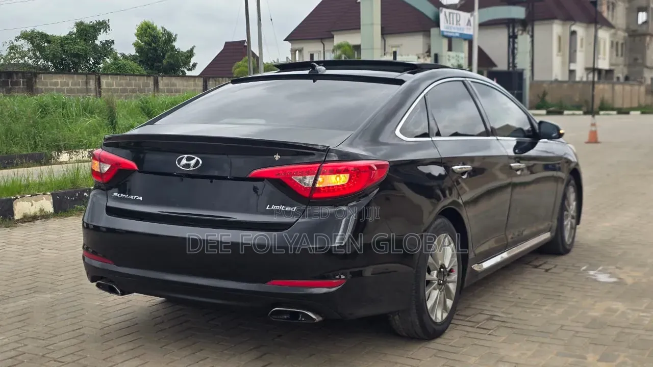 Hyundai Sonata 2015 Black