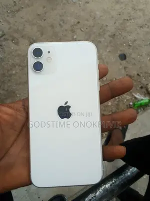 Apple iPhone 11 64 GB White