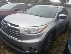 Toyota Highlander 2016 Silver