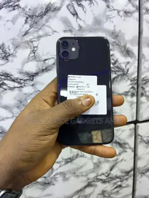 Apple iPhone 11 64 GB Black