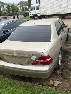 Lexus LS 430 2006 Gold