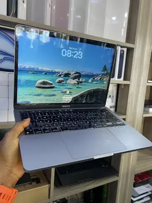 Laptop Apple MacBook Pro 2020 M1 8GB Apple M1 Pro SSD 256GB
