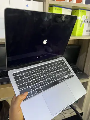 Laptop Apple MacBook Pro 2017 16GB Intel Core i7 SSD 512GB