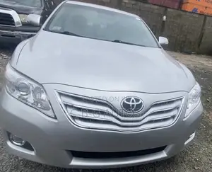 Toyota Camry LE 4dr Sedan (2.4L 4cyl 5A) 2009 Silver
