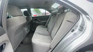Toyota Camry LE 4dr Sedan (2.4L 4cyl 5A) 2009 Silver