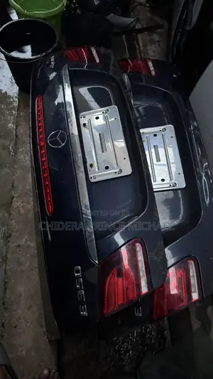 Booth for E350 W212 2012/15 Model