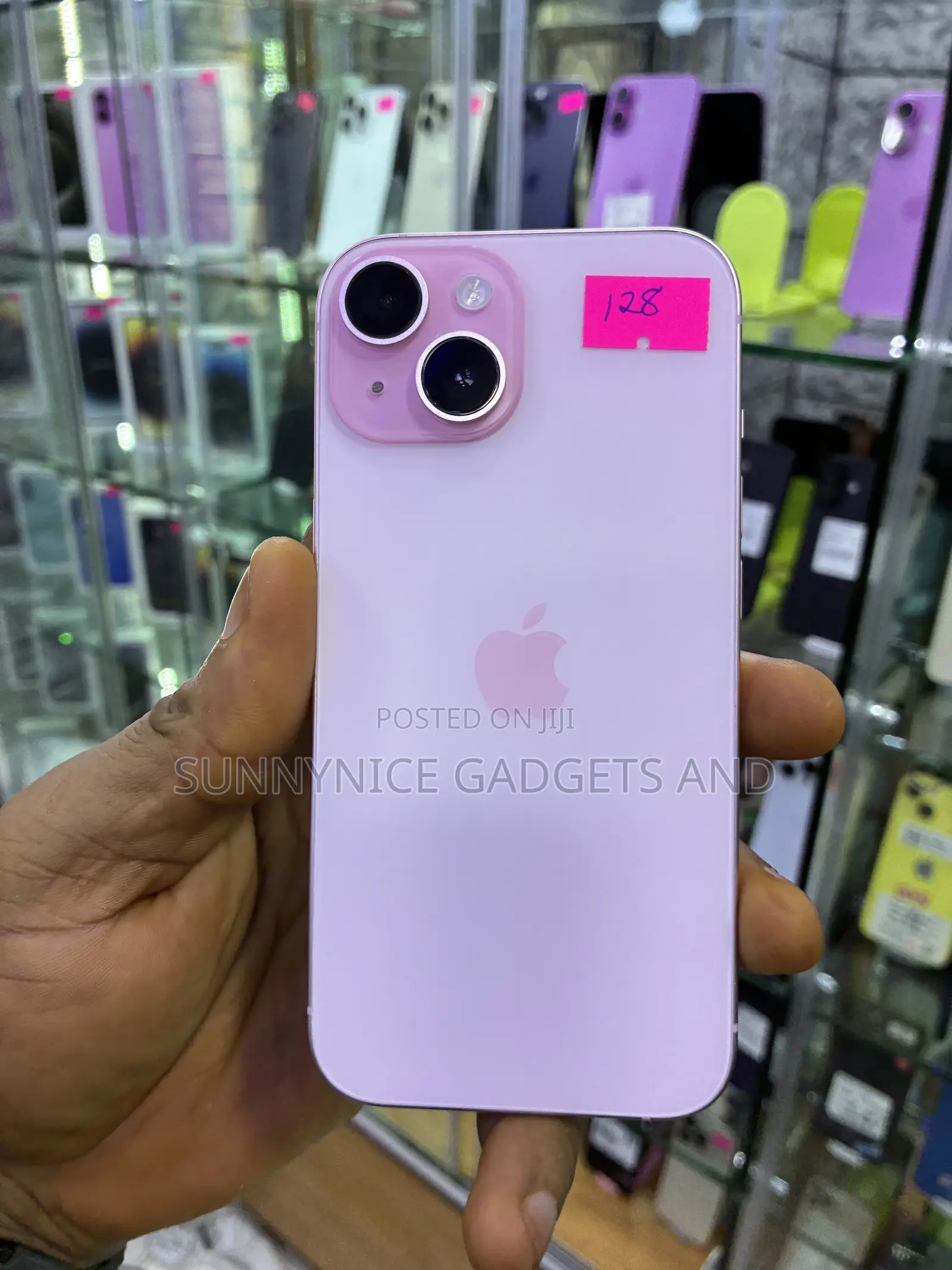 Apple iPhone 15 128 GB Pink