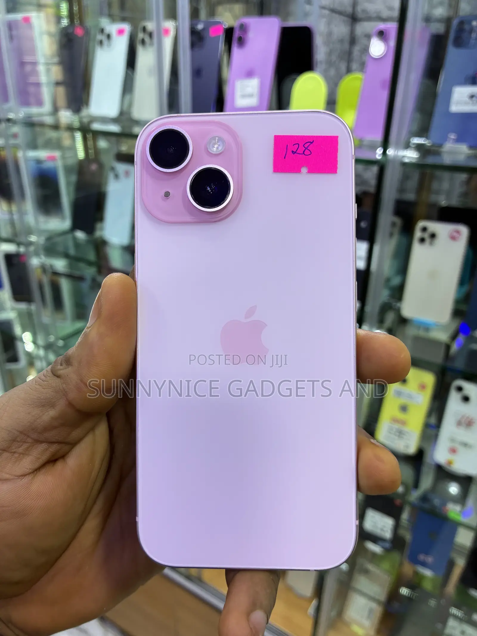Apple iPhone 15 128 GB Pink