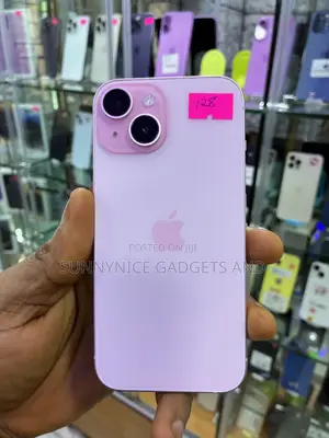 Apple iPhone 15 128 GB Pink
