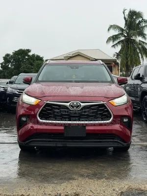 Toyota Highlander Limited 2022 Red