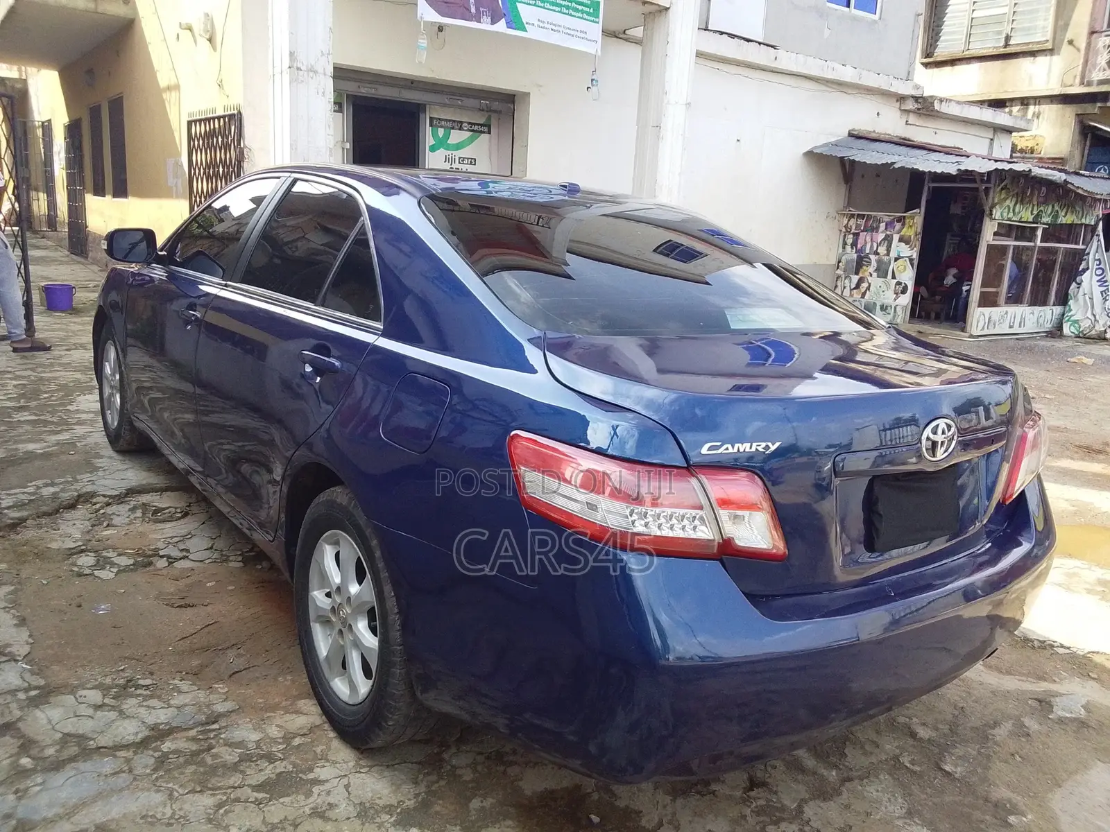 Toyota Camry 2010 Blue