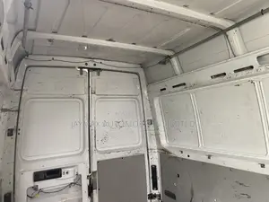 Mercedes-Benz Sprinter 2012 White
