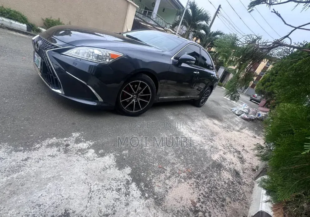 Lexus ES 2012 Black