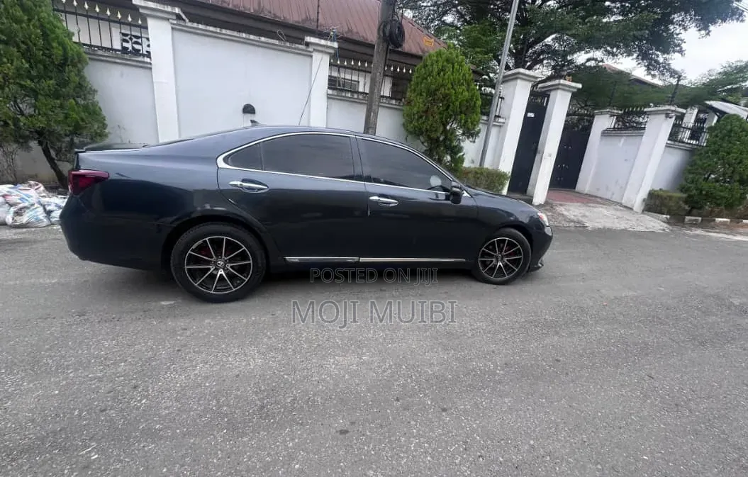 Lexus ES 2012 Black