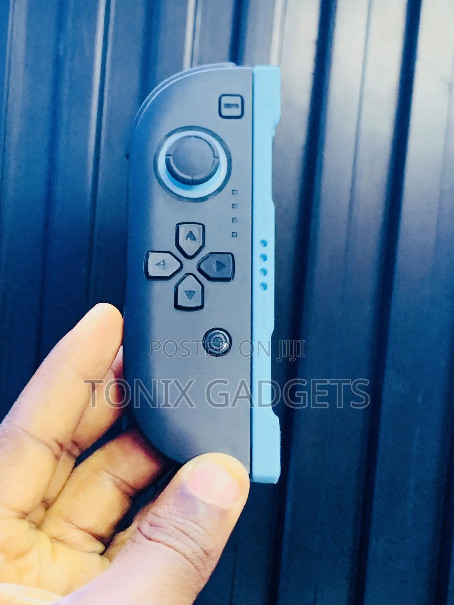 Third-Party JOY-PAD (L)/(R) Wireless Gaming Controller