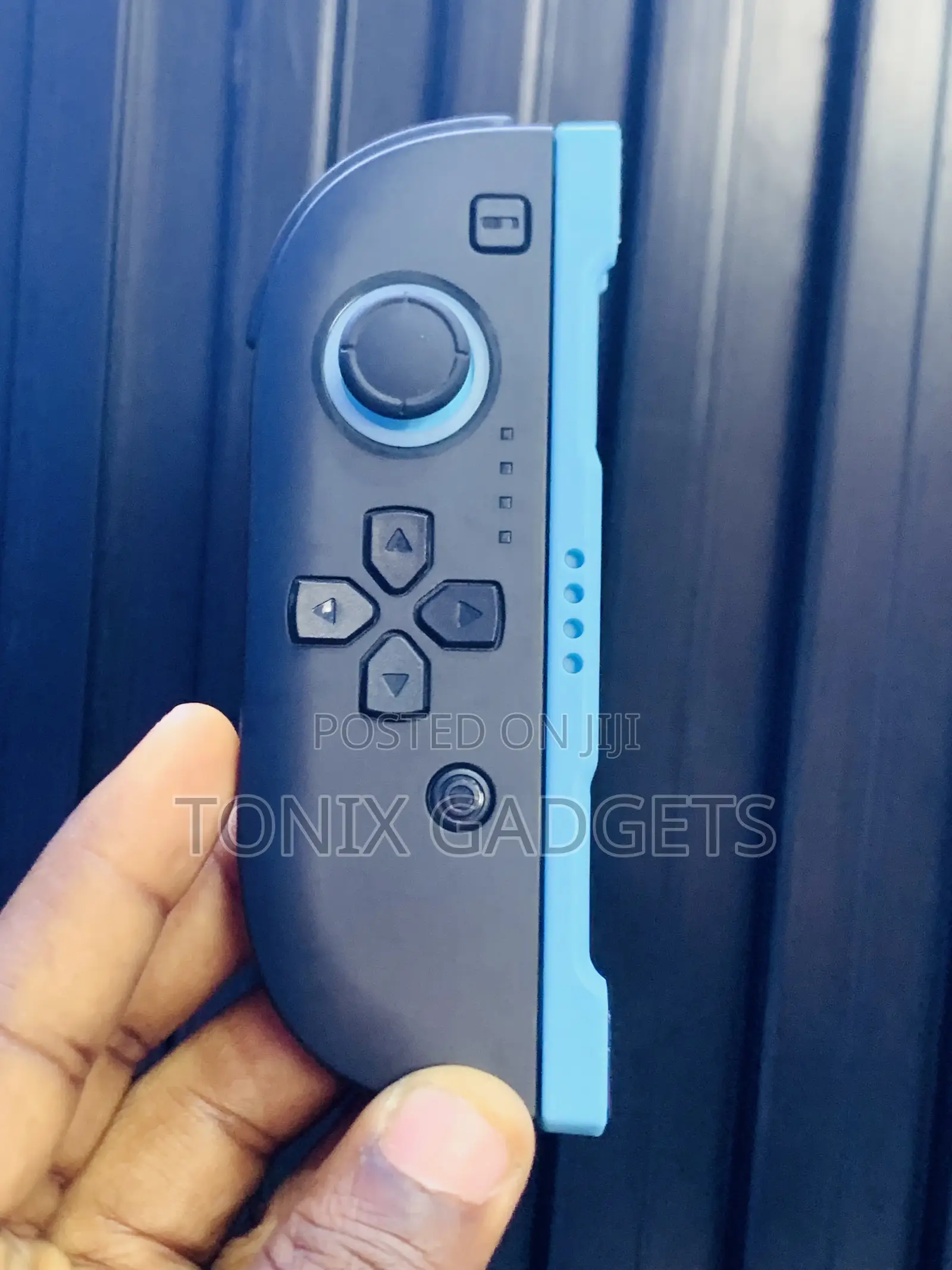 Third-Party JOY-PAD (L)/(R) Wireless Gaming Controller