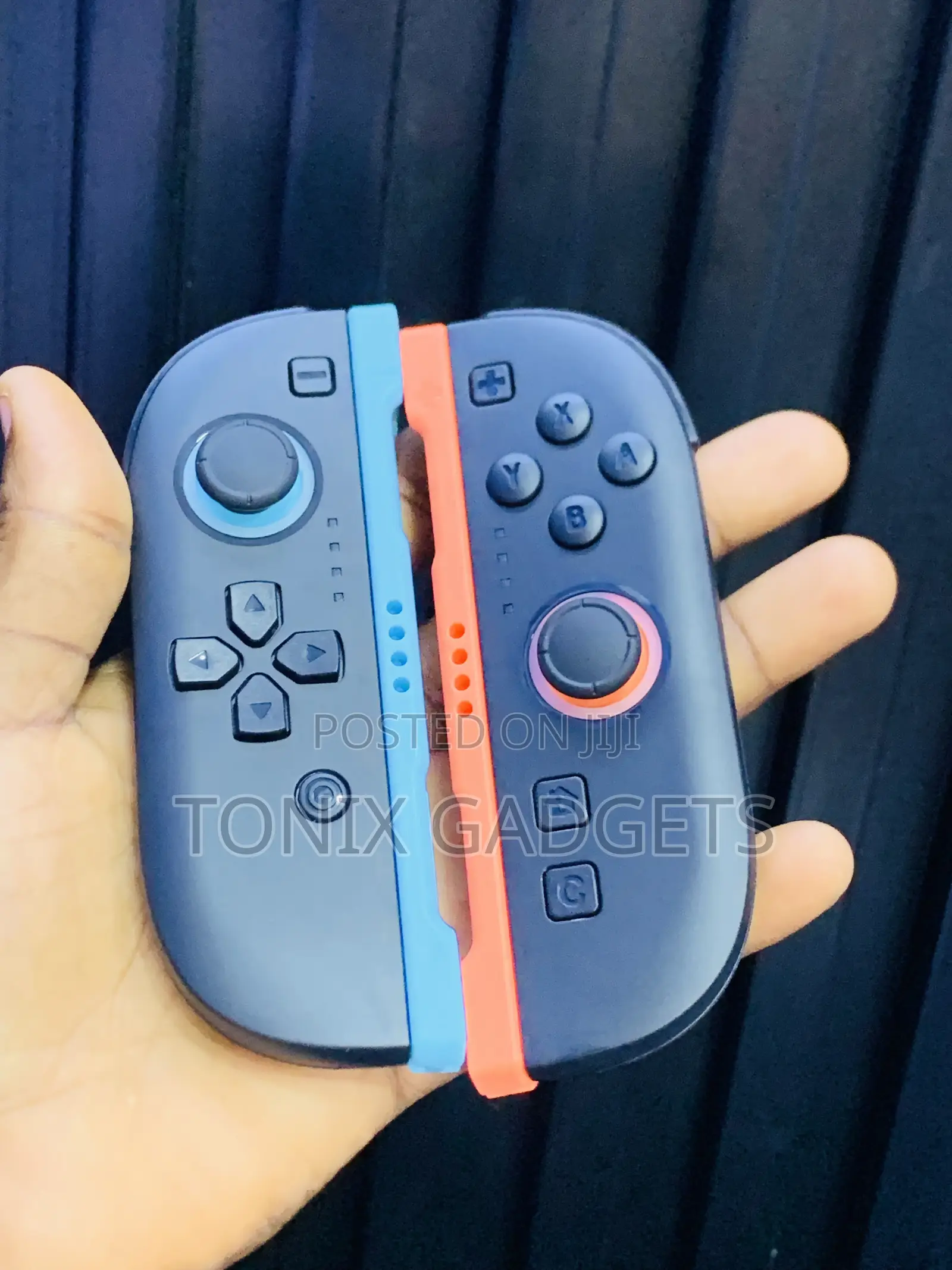 Third-Party JOY-PAD (L)/(R) Wireless Gaming Controller