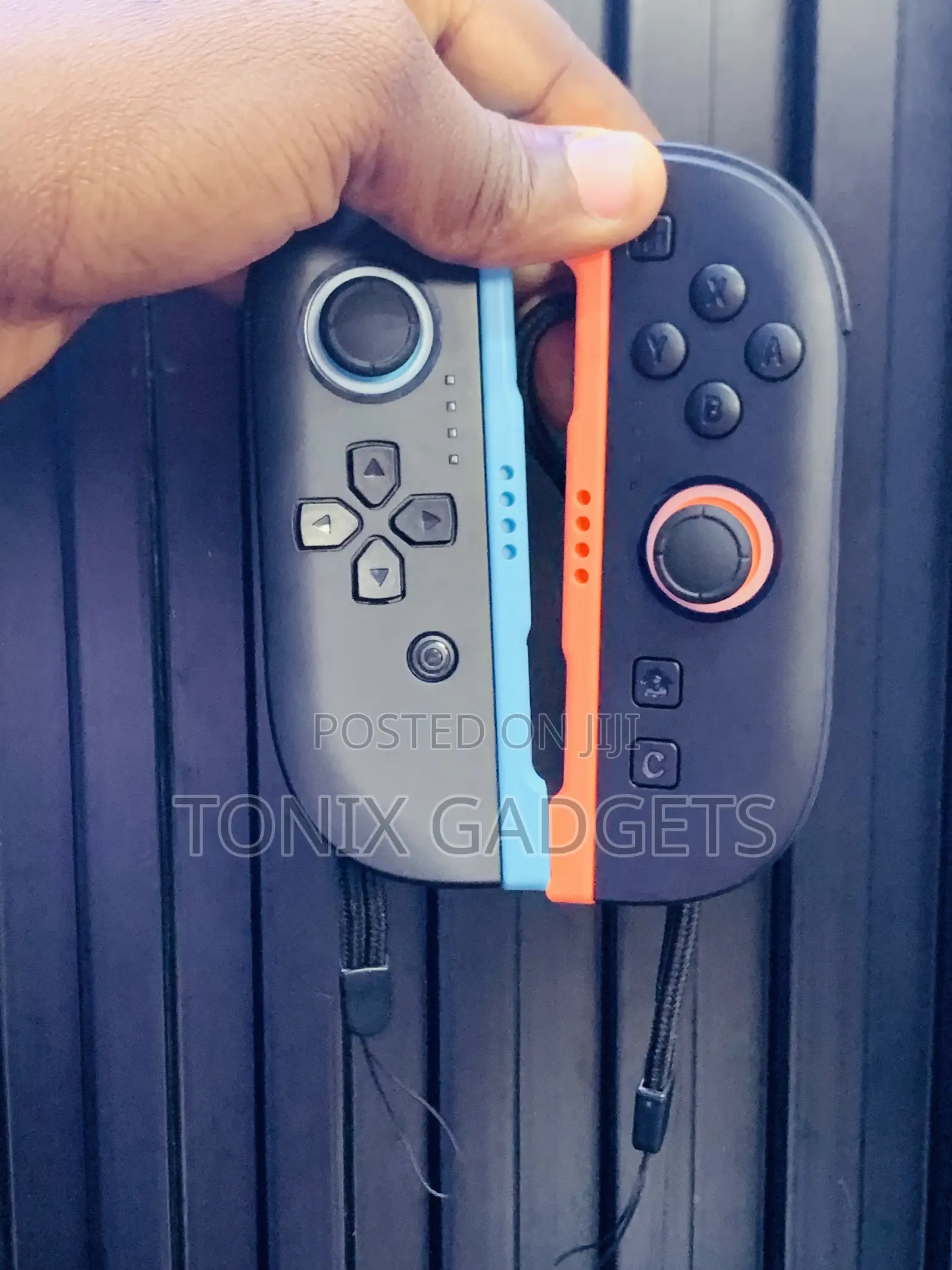 Third-Party JOY-PAD (L)/(R) Wireless Gaming Controller