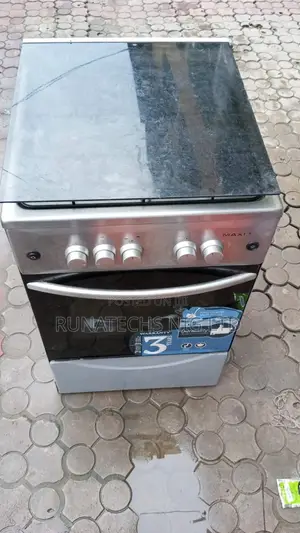 Maxi Standing Gas Cooker Solid Uk Used With Oven and Griller