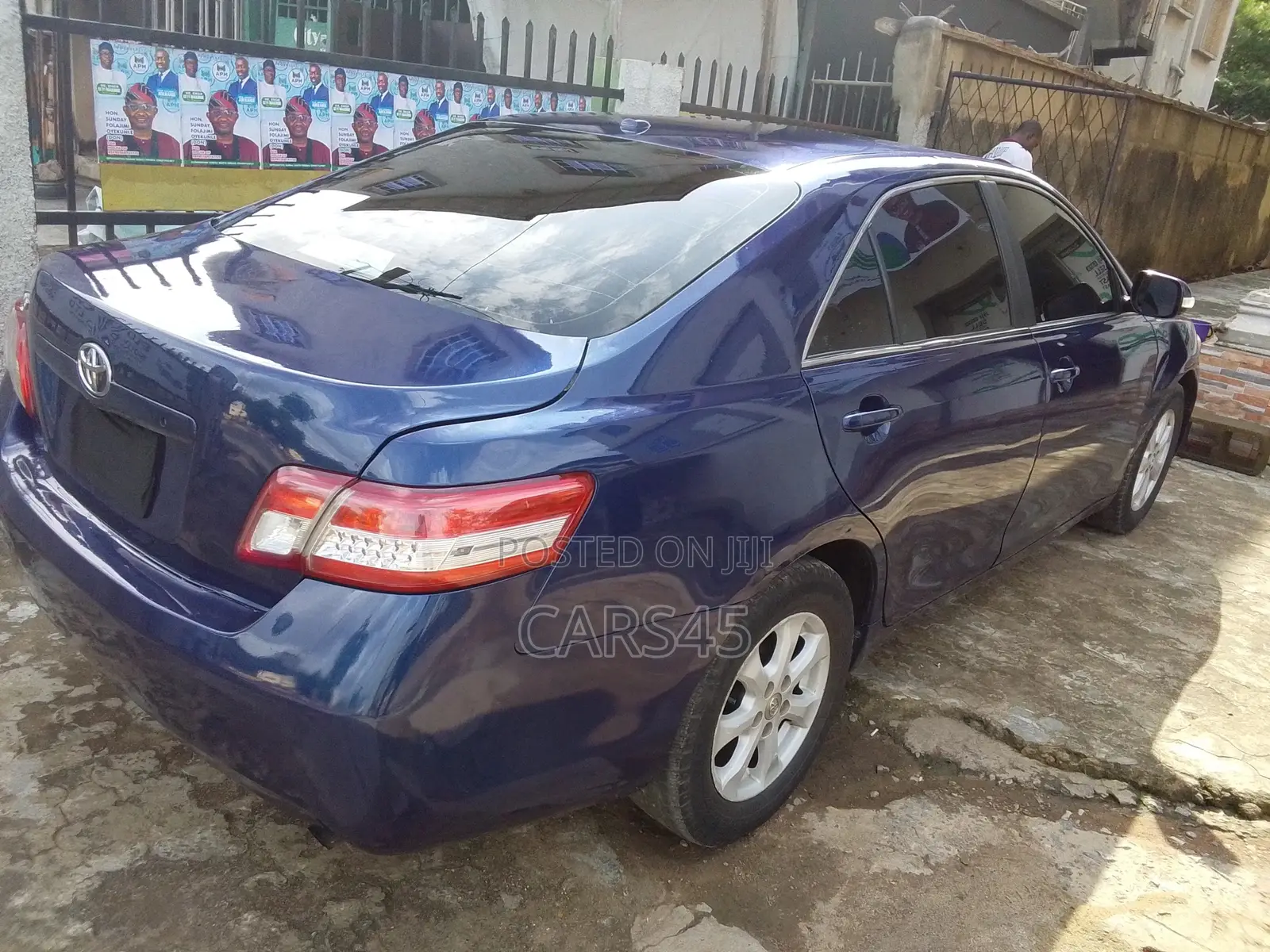 Toyota Camry 2010 Blue