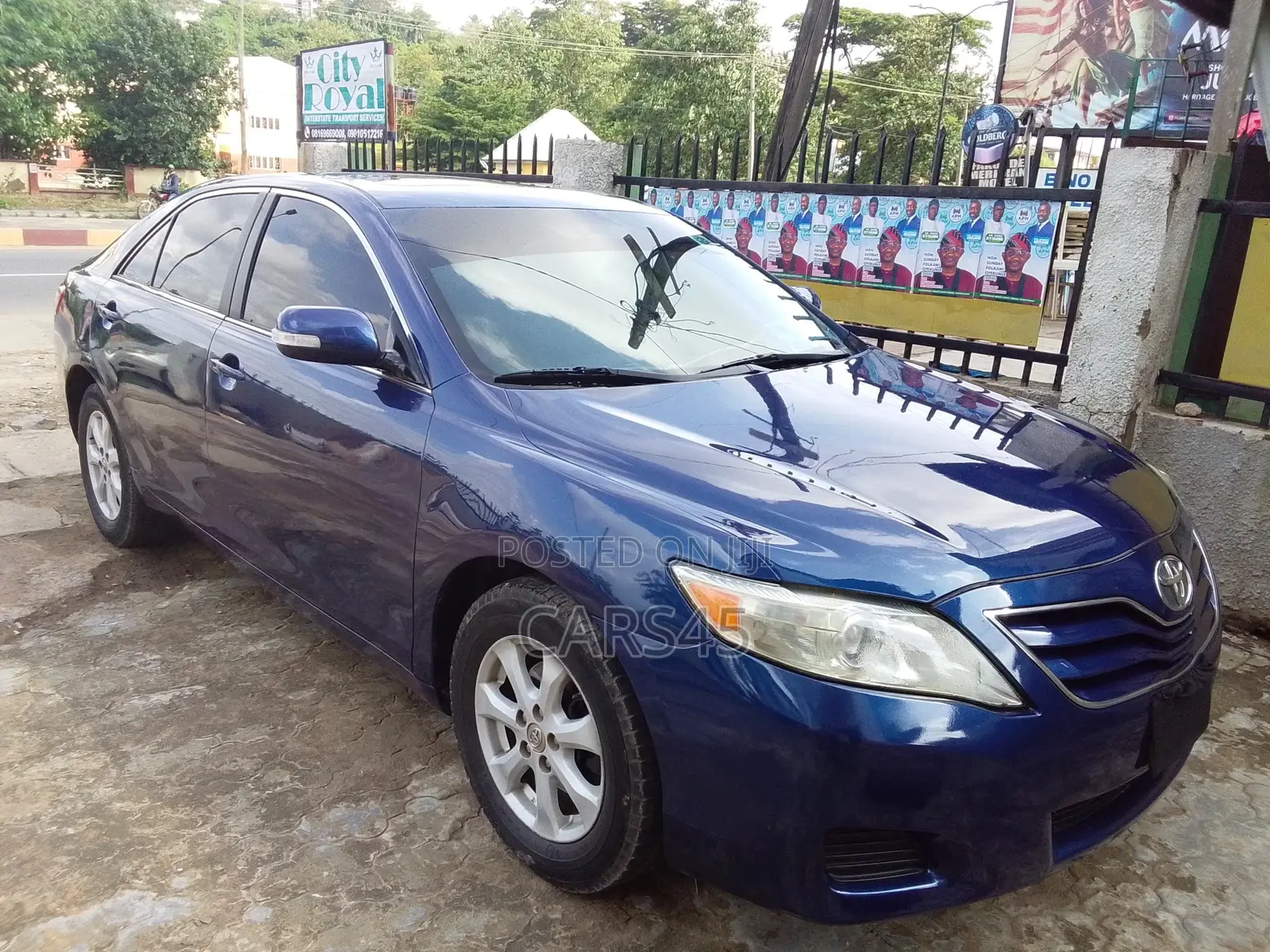 Toyota Camry 2010 Blue